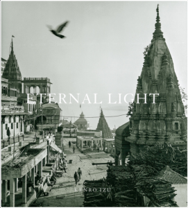 ETERNAL LIGHT - Photographies de Kenro IZU. Texte de Juhi Saklani